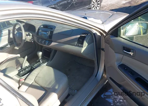 2005 Toyota Camry Le from USA, damaged, VIN 4T1BE32K55U066419